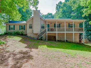 1533 Oakleaf Dr, Auburn, GA 30011