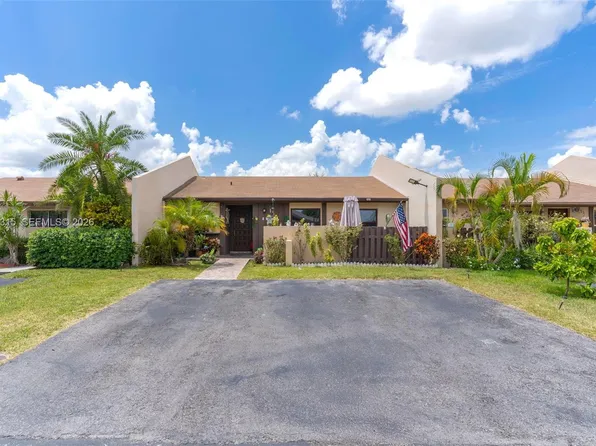 12202 SW 111th Ln, Miami, FL 33186