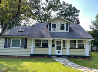 38 Wanaque Rd, Hewitt, NJ 07421