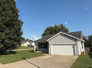 376 Paddle Wheel St, Bowling Green, KY 42103