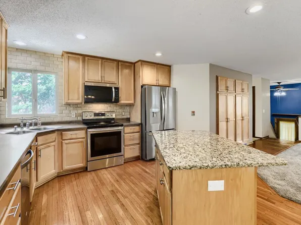 12601 Able Cir NE, Blaine, MN 55434