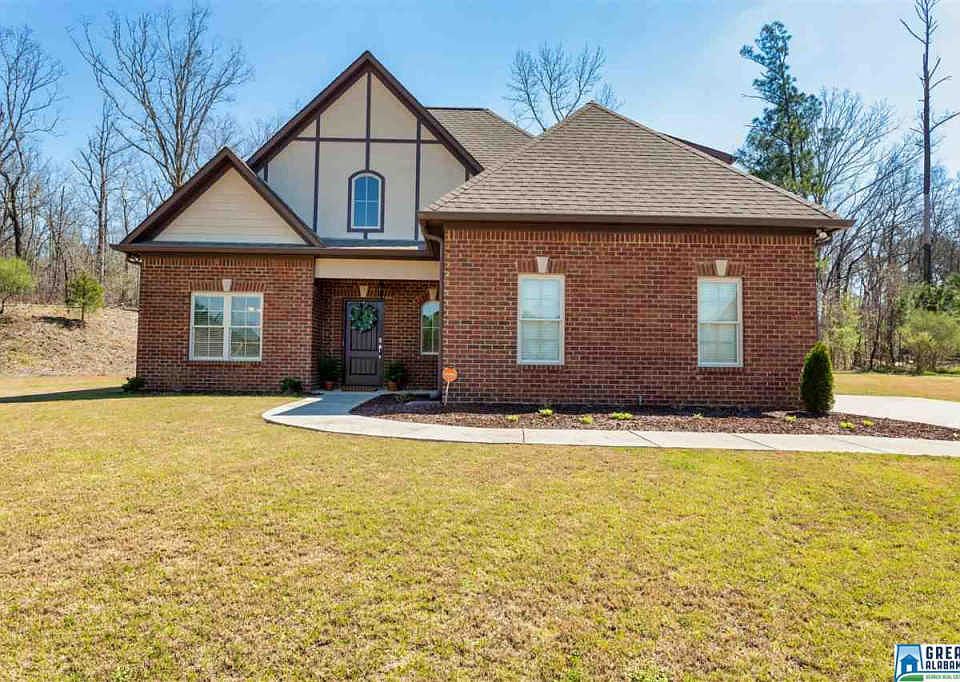 1st image of 213 Willow Lake Cir
