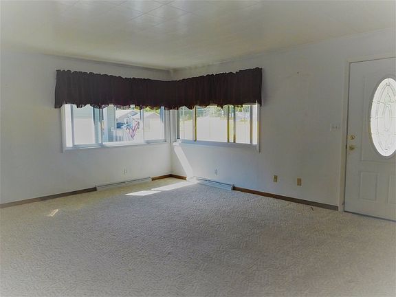 5th image of 1317 W Hughitt St