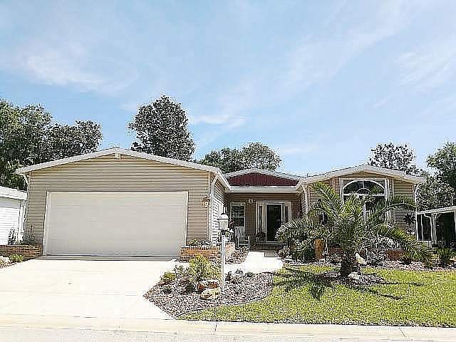 1st image of 9 Tobias Ln