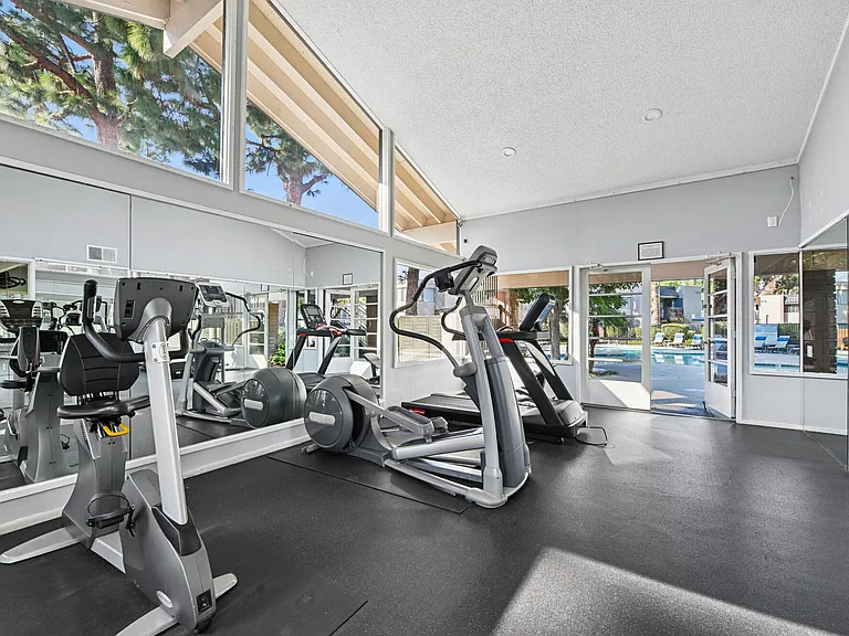 South Coast Racquet Club — Photo 13