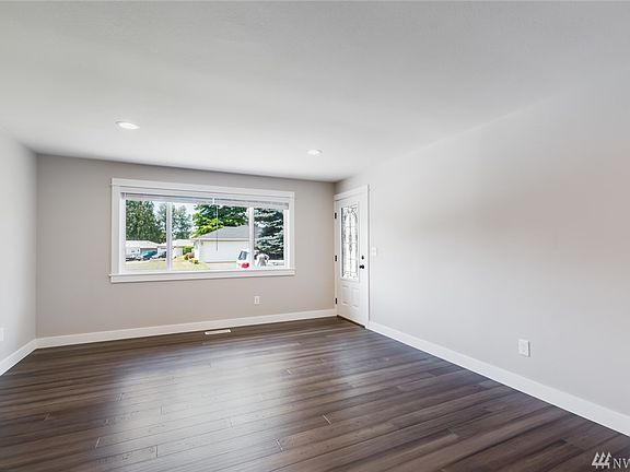5th image of 20428 120th Ave SE