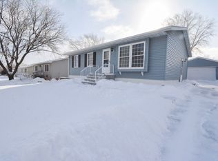 2106 43rd St NW, Rochester, MN 55901