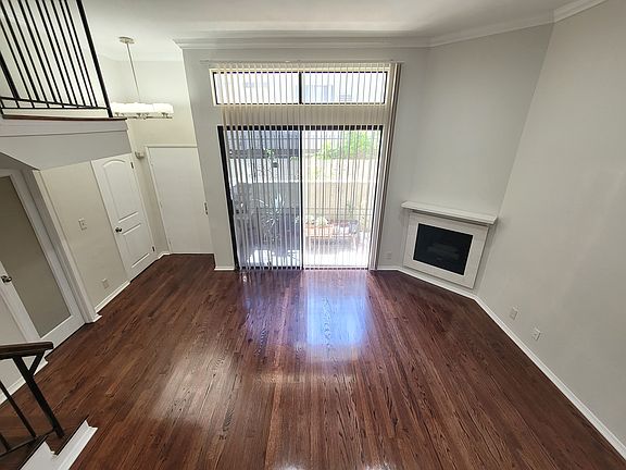 2nd image of 13243 Vanowen St APT 14