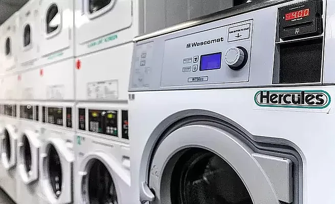 Rented by Manhattan Realty Group | media 9