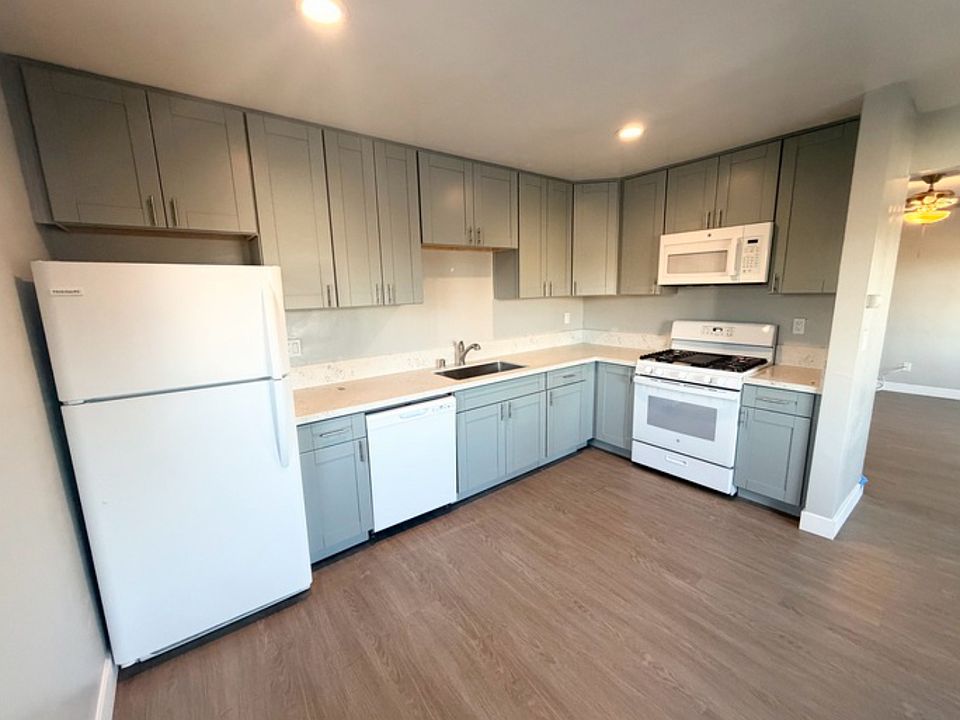 1st image of 4387 1/2 Mississippi St