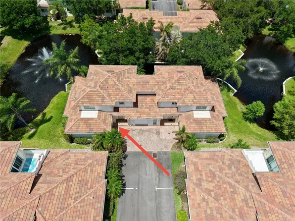 568 7th Sq APT 101, Vero Beach, FL 32962