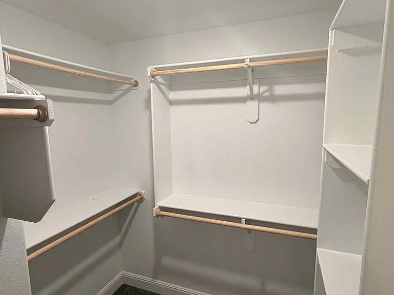 329 E Greystone Sq — Photo 15