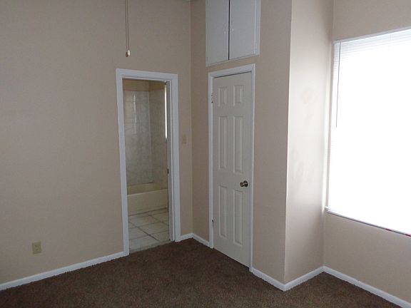 5th image of 1010 W Gadsden St