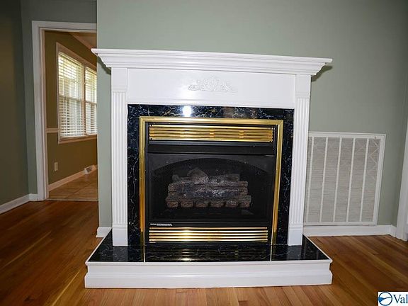 4th image of 11414 Hillwood Dr SE