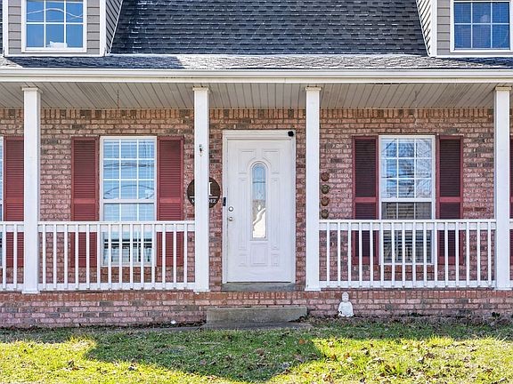 4th image of 1700 Cedar Springs Cir