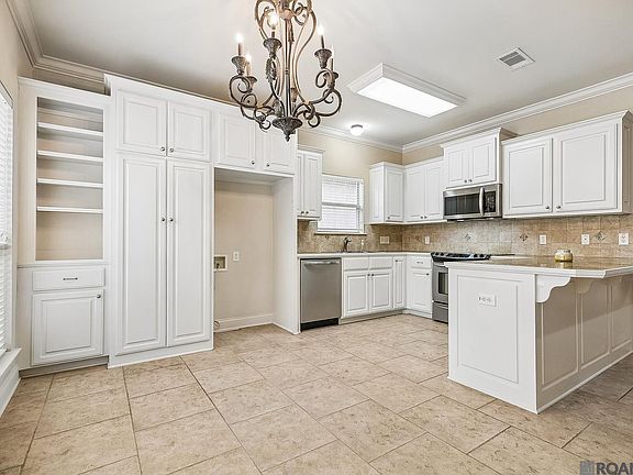 5th image of 5310 Courtyard Dr