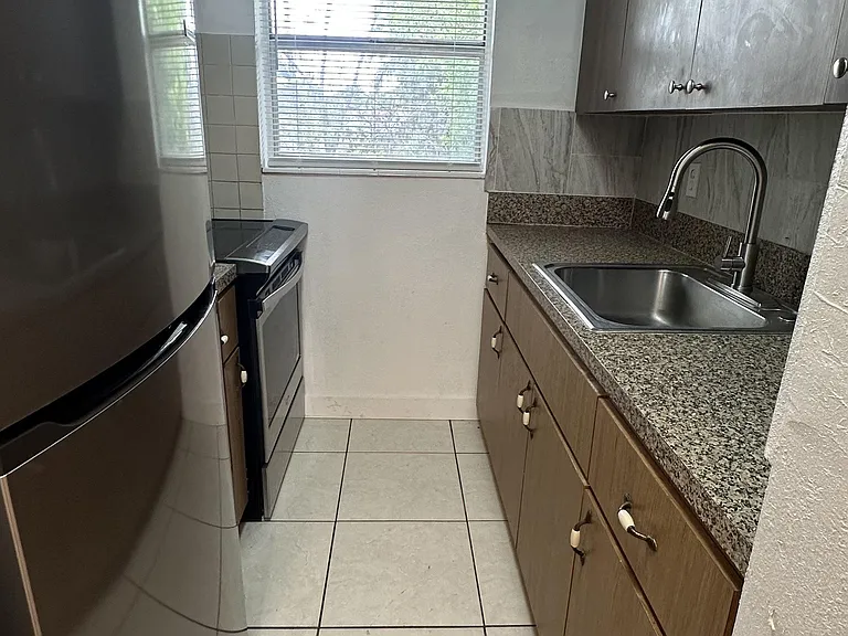 610 NE 123rd St — Photo 12