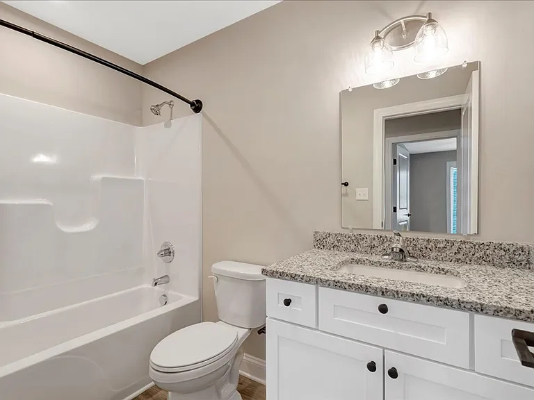849 N Mecklenburg Ave — Photo 20