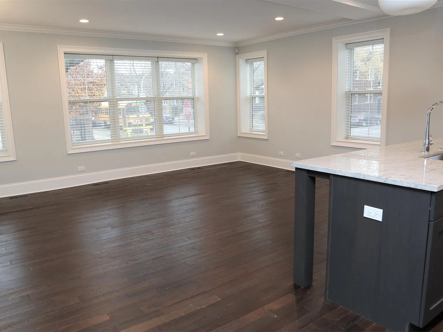 2305 W. Waveland - 1 W — Photo 4