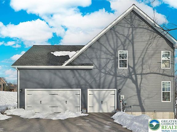 3rd image of 6726 Ryan Ct