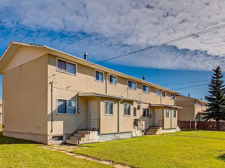 3901 54a St #3901C — Photo 14