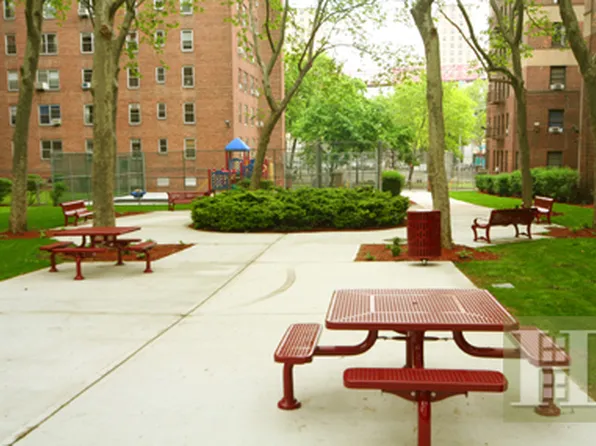 500 Grand Street image 1 of 8