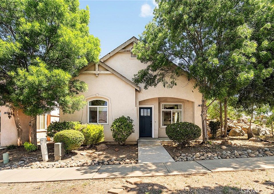 1st image of 1459 Yosemite Dr