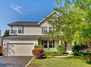 2226 Monument Ct, Gurnee, IL 60031