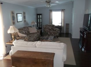 341 Sunset Dr, Holley, NY 14470