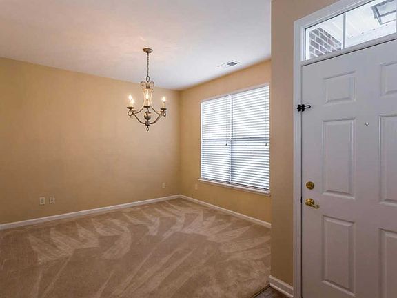 4th image of 228 Hays Blvd
