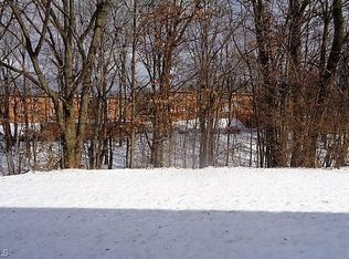199 Dalepark Dr APT 6, Bedford, OH 44146