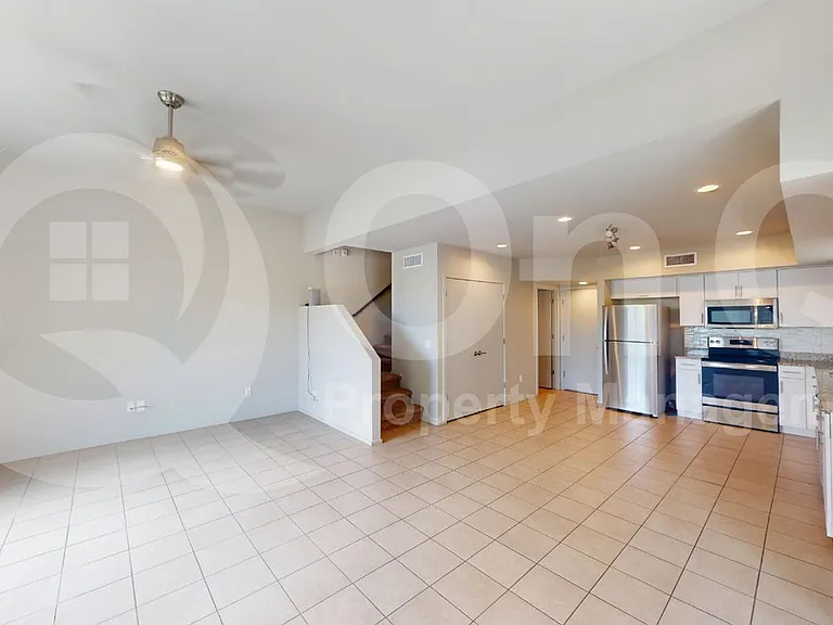 848 E Park Modern Dr — Photo 4