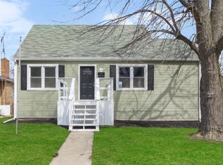 2621 173rd St, Hammond, IN 46323