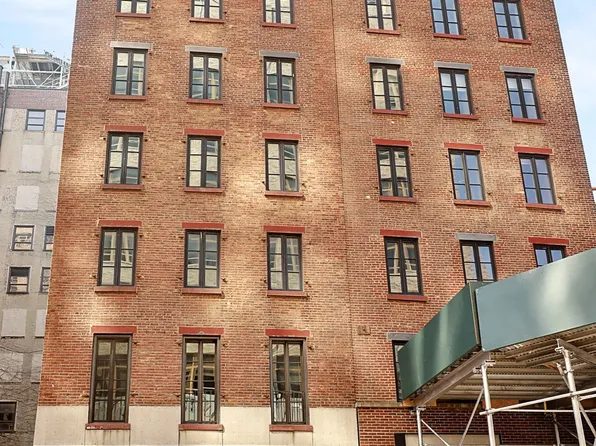 104 Charlton Street image 1 of 10