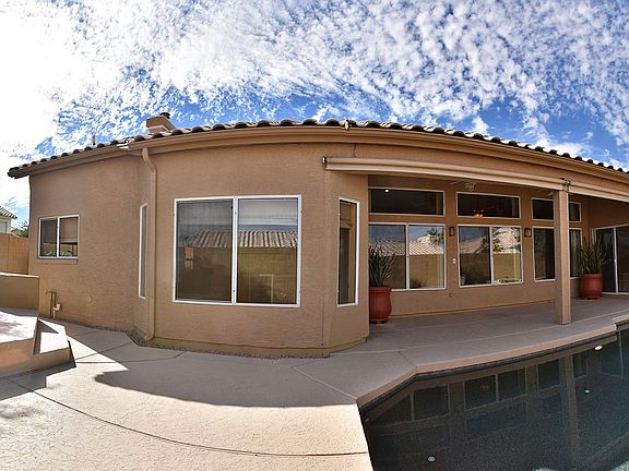 3 Car Garage and addl parking