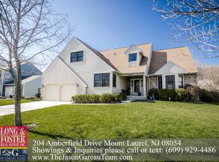 204 Amberfield Dr, Mount Laurel, NJ 08054