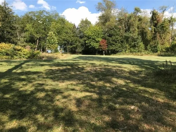 312 Christy Rd, Eighty Four, PA 15330