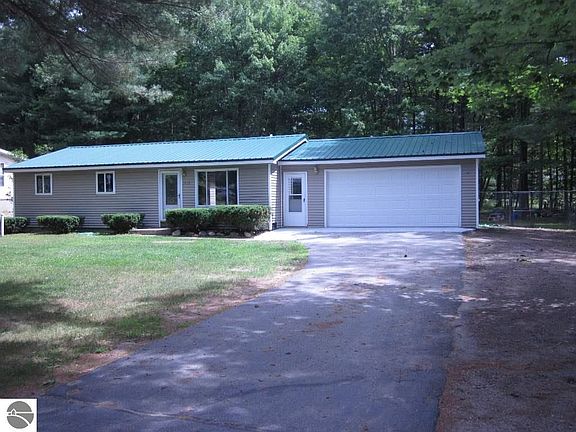 4th image of 1656 Aspen Dr