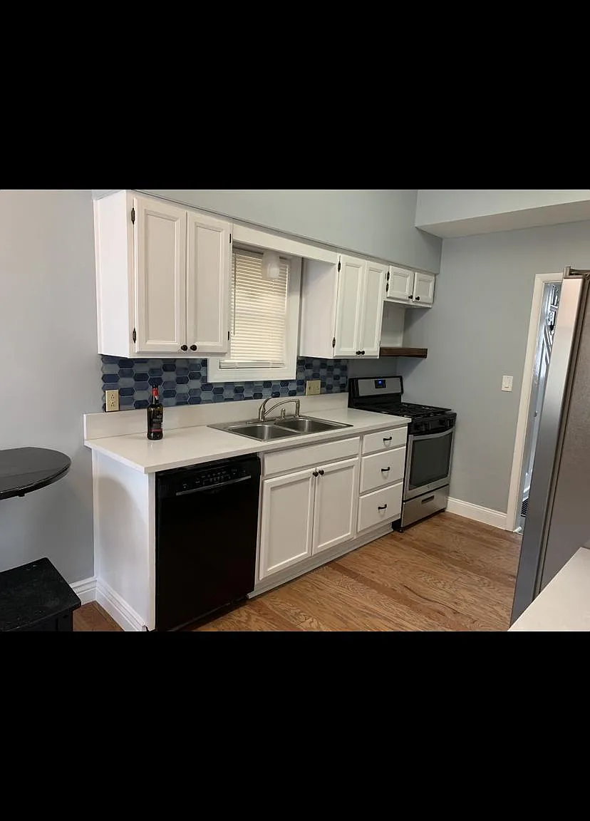 4 bed, 1800 sqft, $2,000 — Photo 4