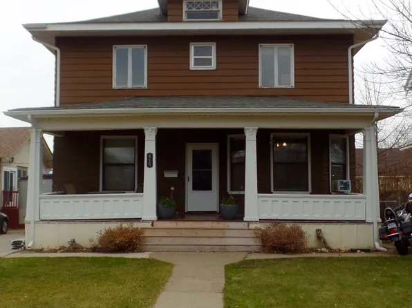 418 N Meade Ave, Glendive, MT 59330