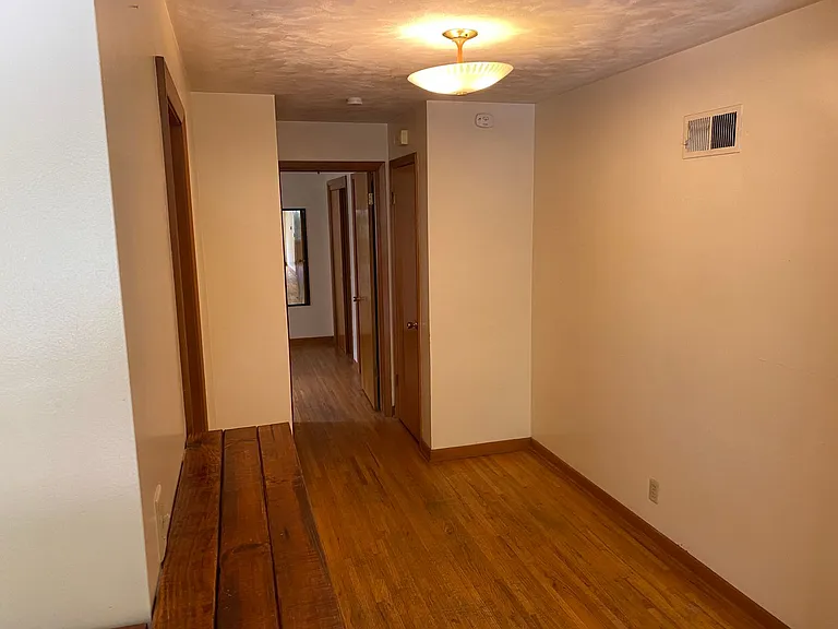 1420 E St — Photo 3