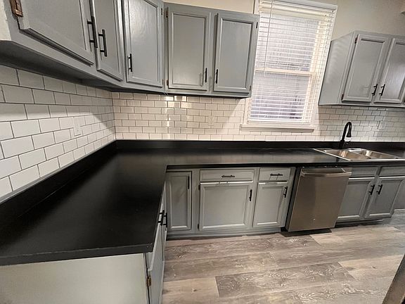 4th image of 2955 N Spaulding Ave APT 2F