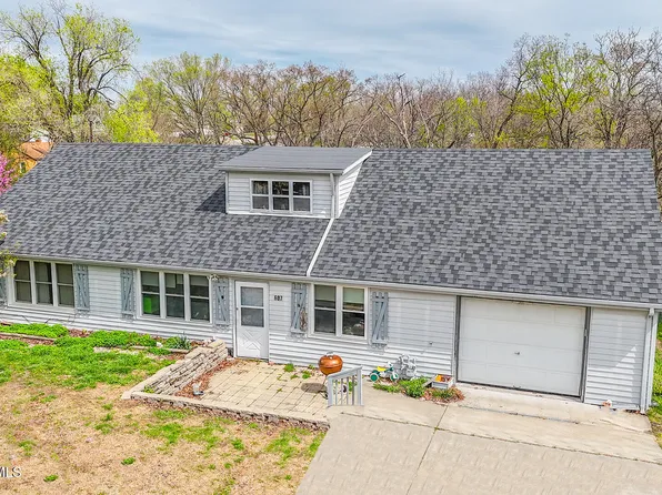 607 Memory Ln, Jefferson City, MO 65101