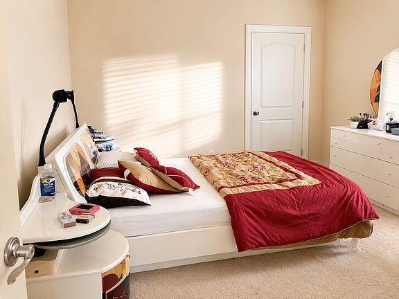 4th image of 2328 Oakland Trail Way
