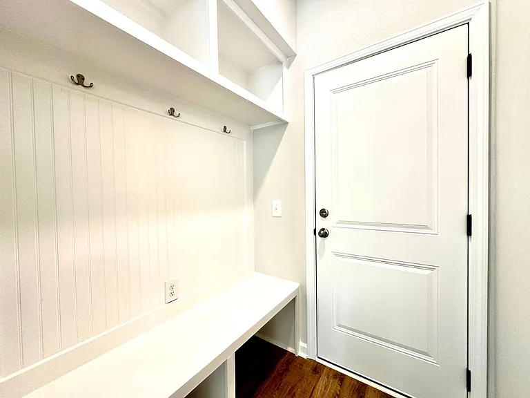 8692 Windsor Hill Blvd — Photo 12