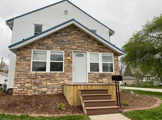 1303 8th St, Nevada, IA 50201