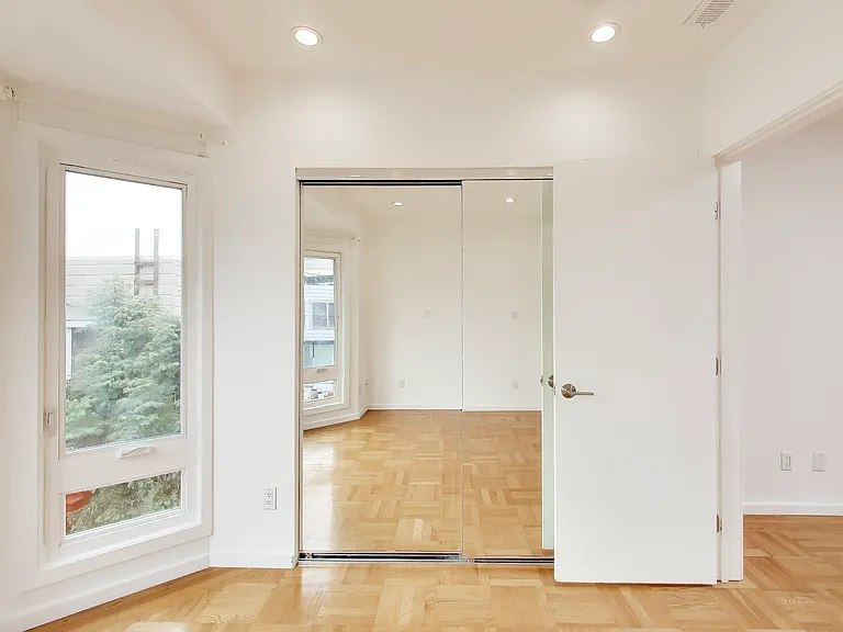 3033 Turk Blvd #4 — Photo 14