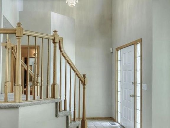 3rd image of 18601 Jackson Cir