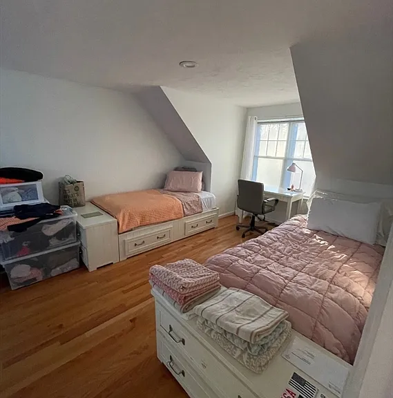 7 Newbury Dr #- — Photo 5