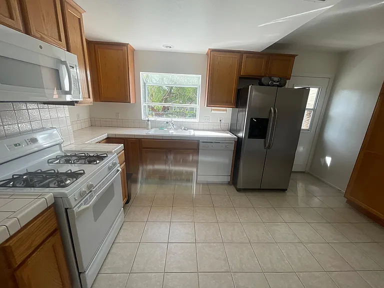 2477 Forman St — Photo 5